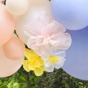 Sada balónků na balónkový oblouk Flower pastel 60 ks s hedvábnými květy