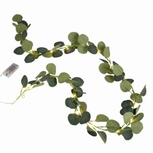 Girlanda Eukalyptus so svetielkami