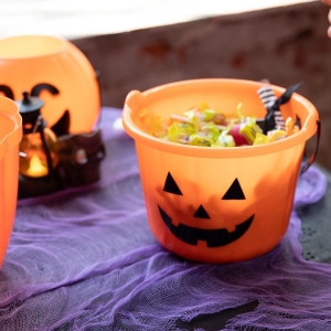 Kbelek Halloweensk oranov