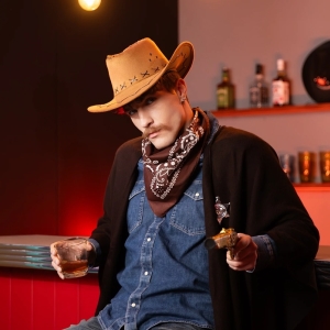 Klobouk kovbojsk� sv�tle hn�d�