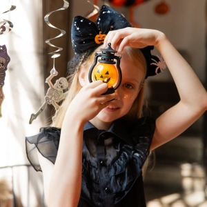 Lucerna Halloweensk dn LED