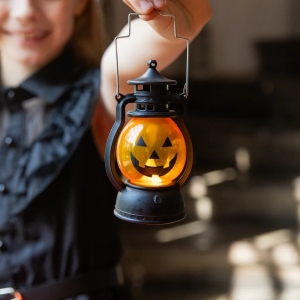 Lucerna Halloweensk dn LED