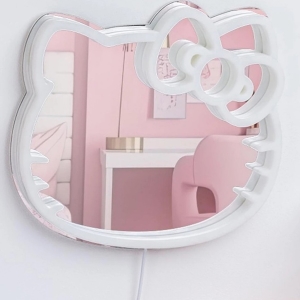 Hello Kitty, Svtlo LED na stnu