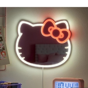 Hello Kitty, Svtlo LED na stnu