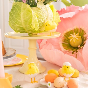 Dekorace Velikono�n� ku�ata ve sko��pk�ch 8 cm 1 ks