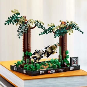 LEGO Star Wars 75353 Honika spdr na planet Endor  diorama